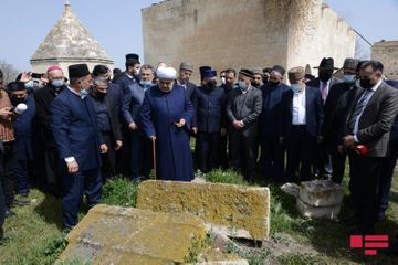 CMO chairman and heads of religious confessions visited Imarat cemetery in Aghdam