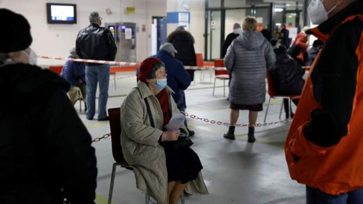 Poland reports highest daily death toll of pandemic yet