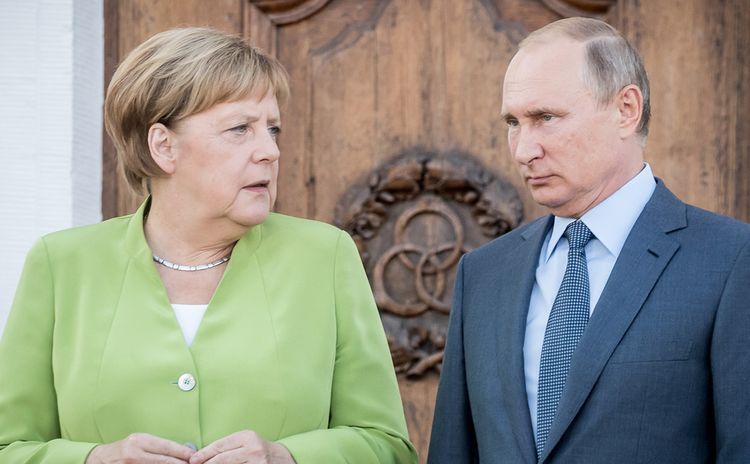 Putin, Merkel 'concerned' over East Ukraine tensions