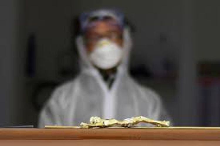 Italy's old pay high price for regional vaccine lottery
