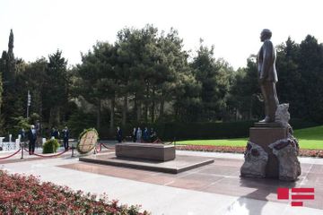 Volkan Bozkir visited Alley of Honors, Alley of Martyrs, and "Turkish Martyrdom" PHOTO - UPDATED