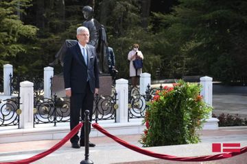 Volkan Bozkir visited Alley of Honors, Alley of Martyrs, and "Turkish Martyrdom" PHOTO - UPDATED
