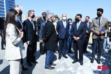 Participants of international conference get acquainted with Military Trophy Park in Baku