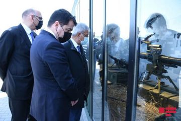 Participants of international conference get acquainted with Military Trophy Park in Baku