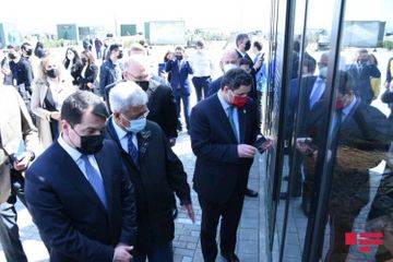 Participants of international conference get acquainted with Military Trophy Park in Baku