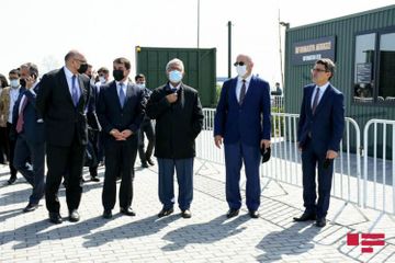 Participants of international conference get acquainted with Military Trophy Park in Baku