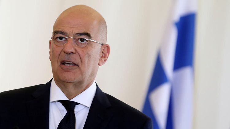 Greek foreign minister visits Istanbul