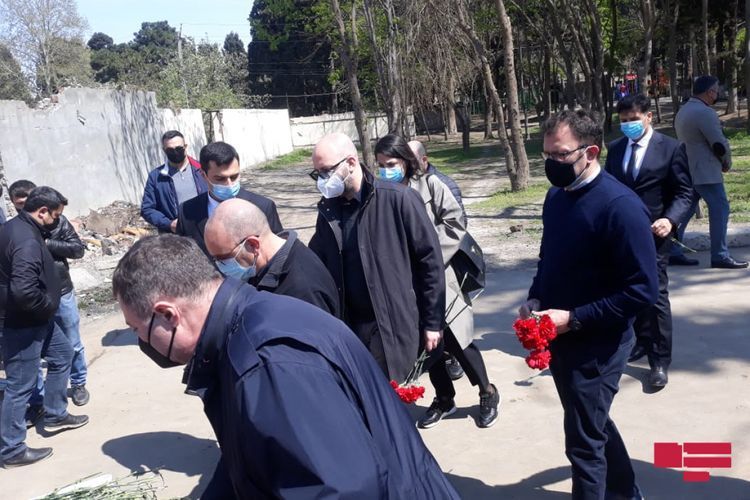 Members of Italian Senate visit area shelled by Armenia in Ganja  - PHOTO