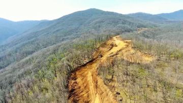 Construction of "Victory road" being continued rapidly - PHOTO