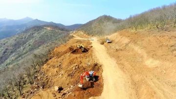 Construction of "Victory road" being continued rapidly - PHOTO