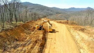 Construction of "Victory road" being continued rapidly - PHOTO
