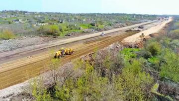 Construction of "Victory road" being continued rapidly - PHOTO