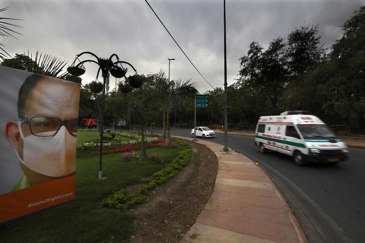 India reports record daily surge of 295,041 cases