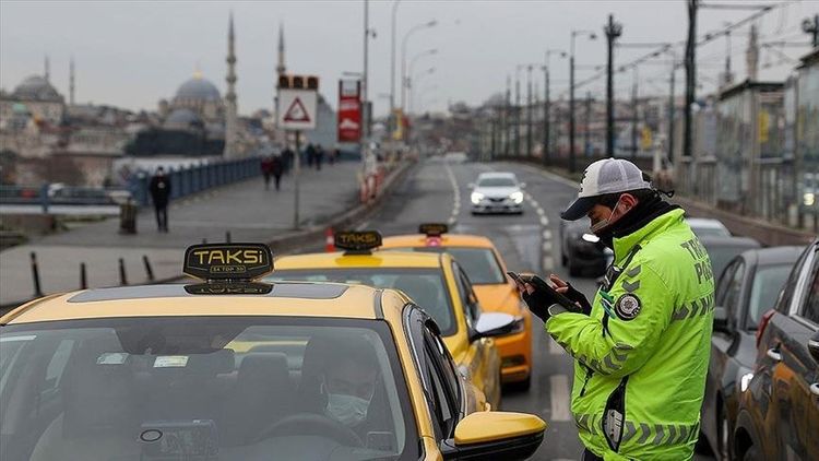 Turkey announces 4-day holiday curfew
