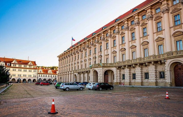 Prague demands Russia cut number of diplomats to match that of Czech staff in Moscow