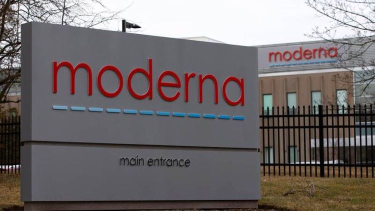Moderna predicts 'too much' vaccine production in 2022
