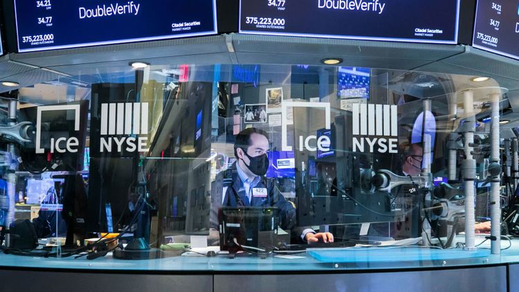 European markets flat; investors focus on busy week of data, earnings