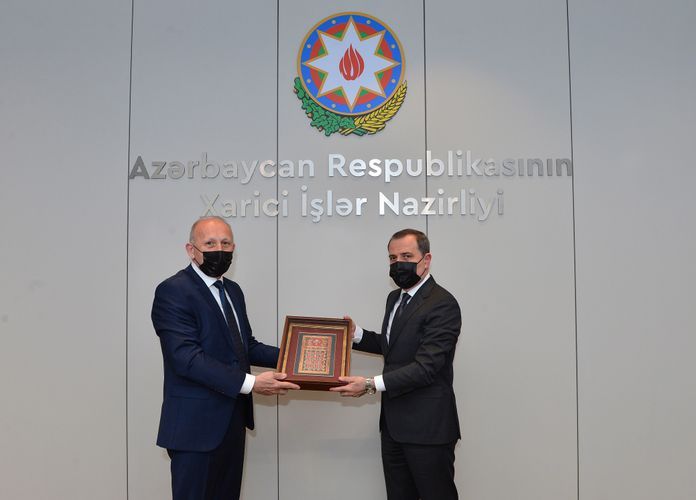 Azerbaijani FM receives copy of credentials of newly appointed Serbian Ambassador