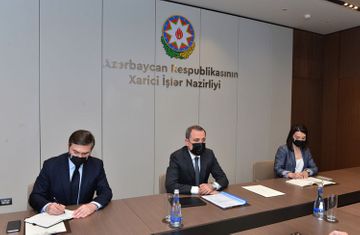 Azerbaijani FM receives copy of credentials of newly appointed Serbian Ambassador