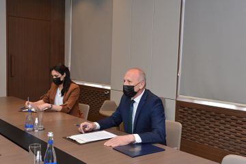 Azerbaijani FM receives copy of credentials of newly appointed Serbian Ambassador