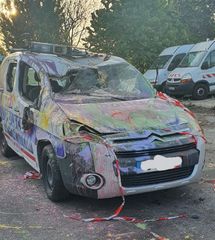 Unknown vandals thrash 14 police cars in Paris suburb - PHOTO