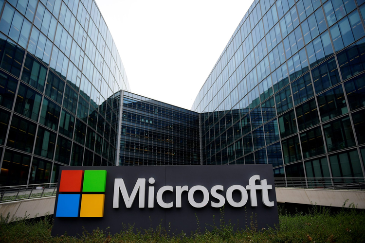 Microsoft quarterly revenue growth accelerates to 19%, net profit up 44%
