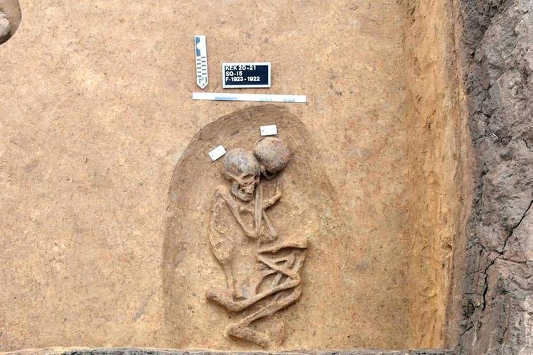 Over a hundred burials of Predynastic and Hyksos eras found in north Egypt