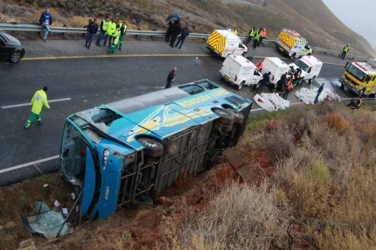 Truck collides with bus in Mali, killing 41