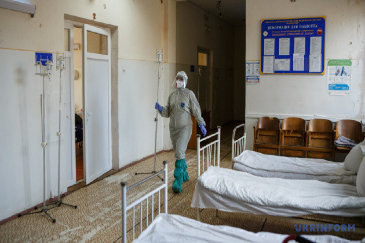 Health officials report 984 daily COVID-19 cases in Ukraine