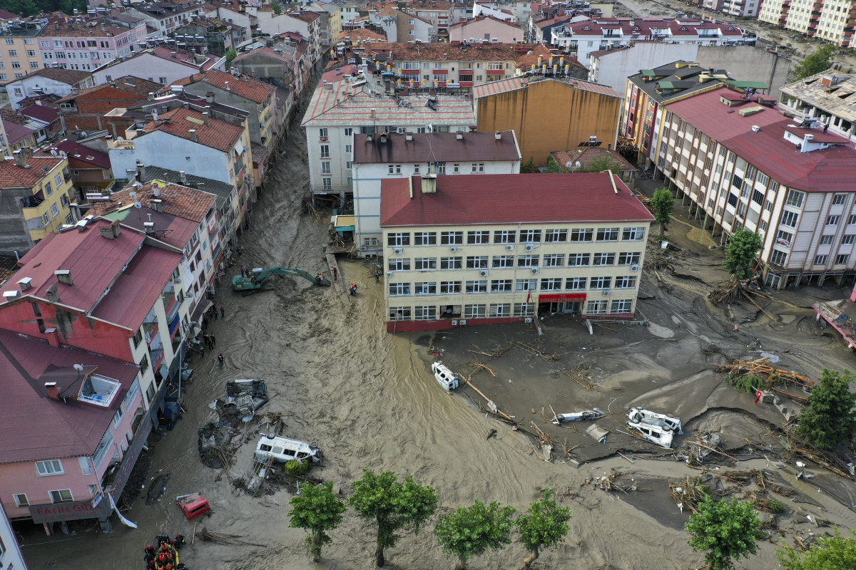 Floods hit Turkey’s Black Sea region