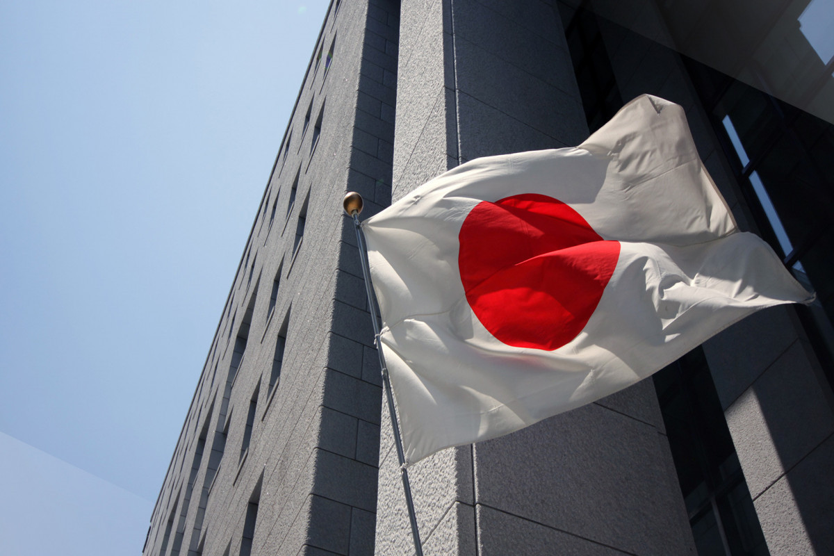 Japan's economy rebounds in Q2, COVID clouds outlook