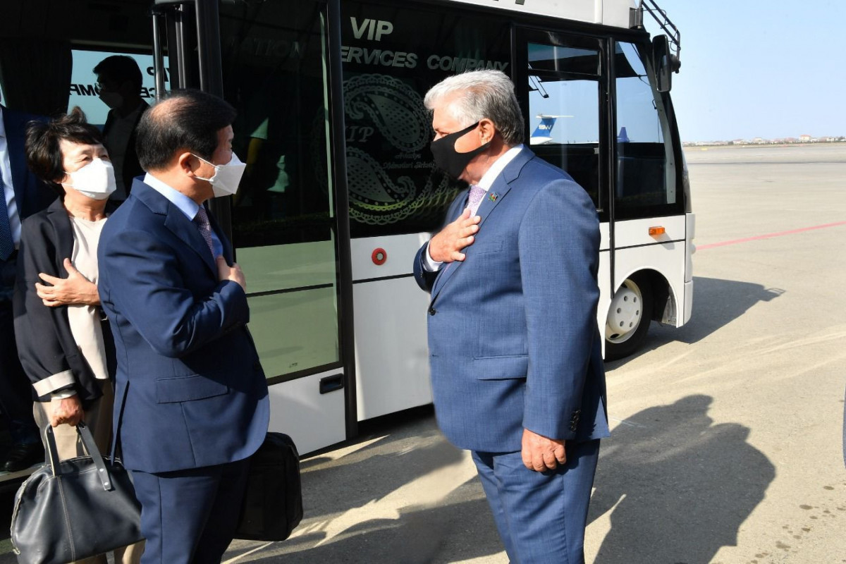 Chair of Korean National Assembly arrives in Azerbaijan