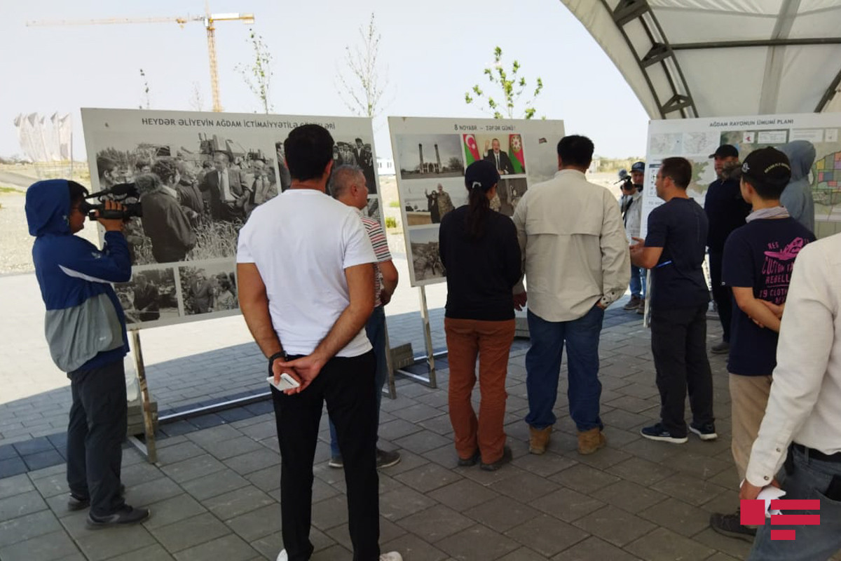 Chinese film-making group in Aghdam