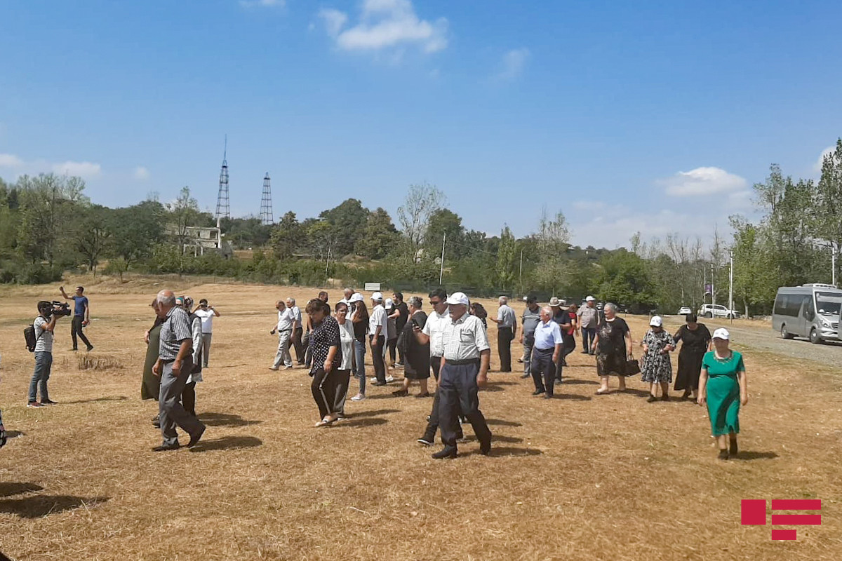 A group of Shusha residents, who visited Shusha, visits Jidir Duzu Plain