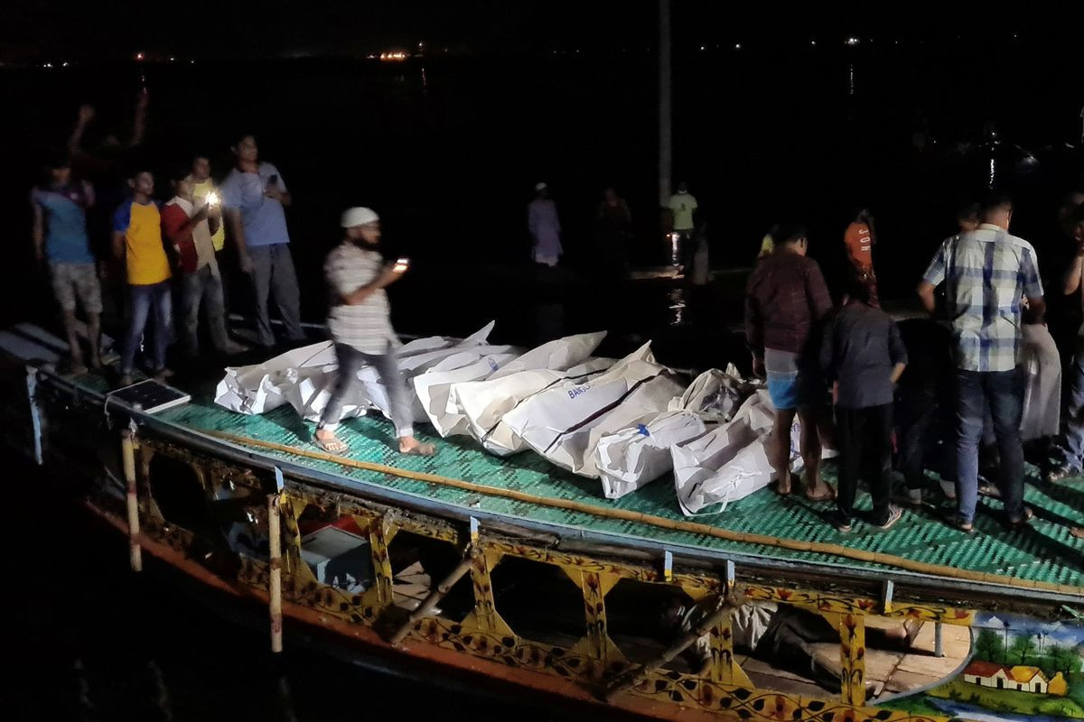 Bangladesh ferry accident kills at least 19, many missing