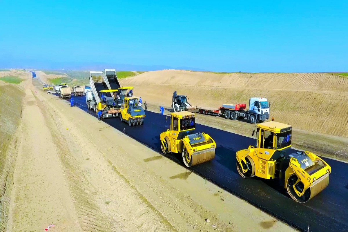 Asphalt paving on Shukurbayli-Jabrayil-Hadrud highway starts