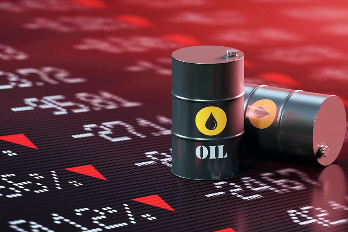 Price of Brent oil decreases, WTI increases