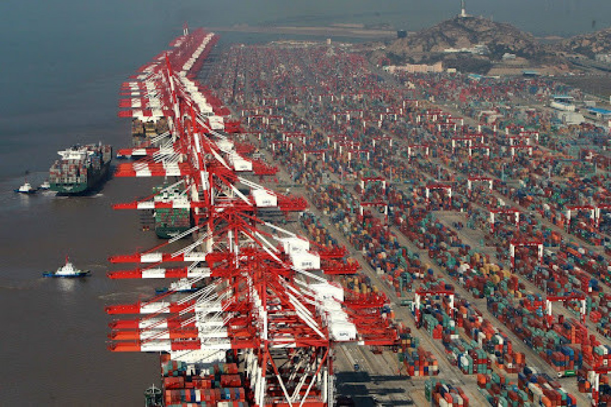 China’s exports and imports hit new records on strong demand