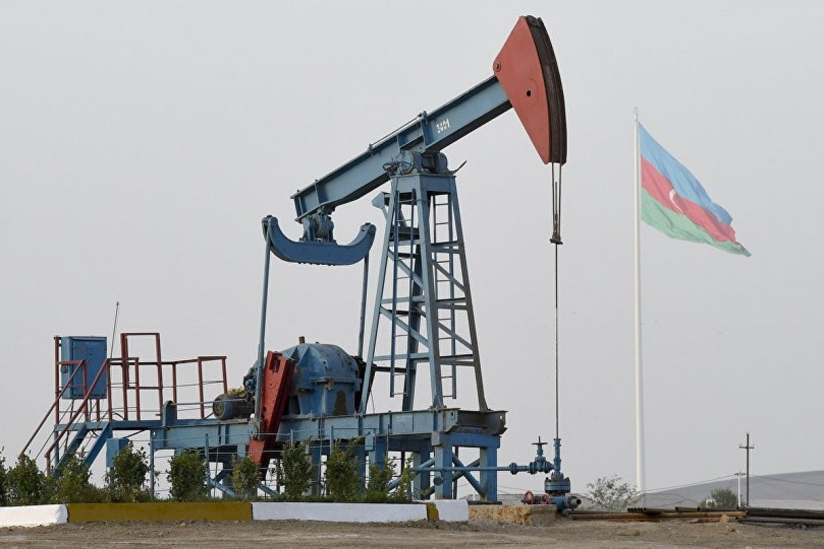 Azerbaijani oil price exceeds USD 77