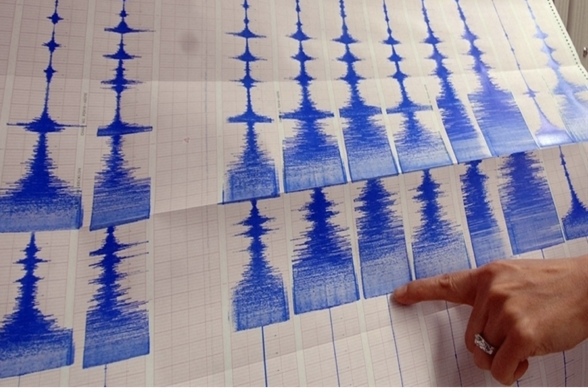 Magnitude 5.0 earthquake strikes east of Tokyo