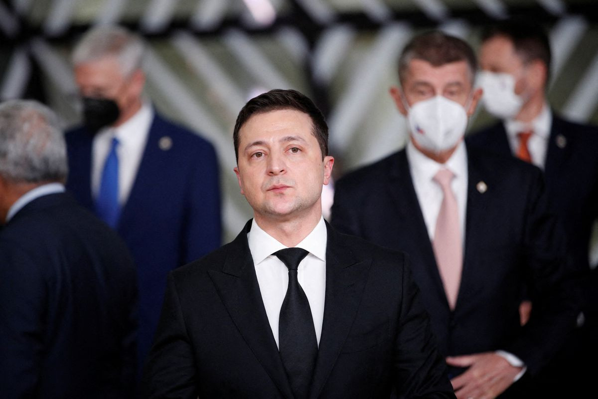 Ukraine's Zelenskiy says ready for talks with Russia but favours sanctions