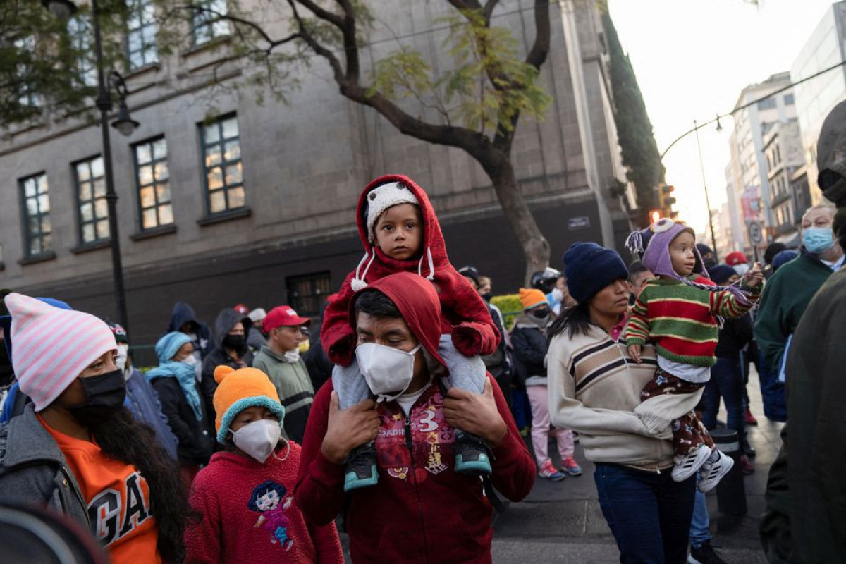 Migrants in caravan protest to demand better treatment in Mexico