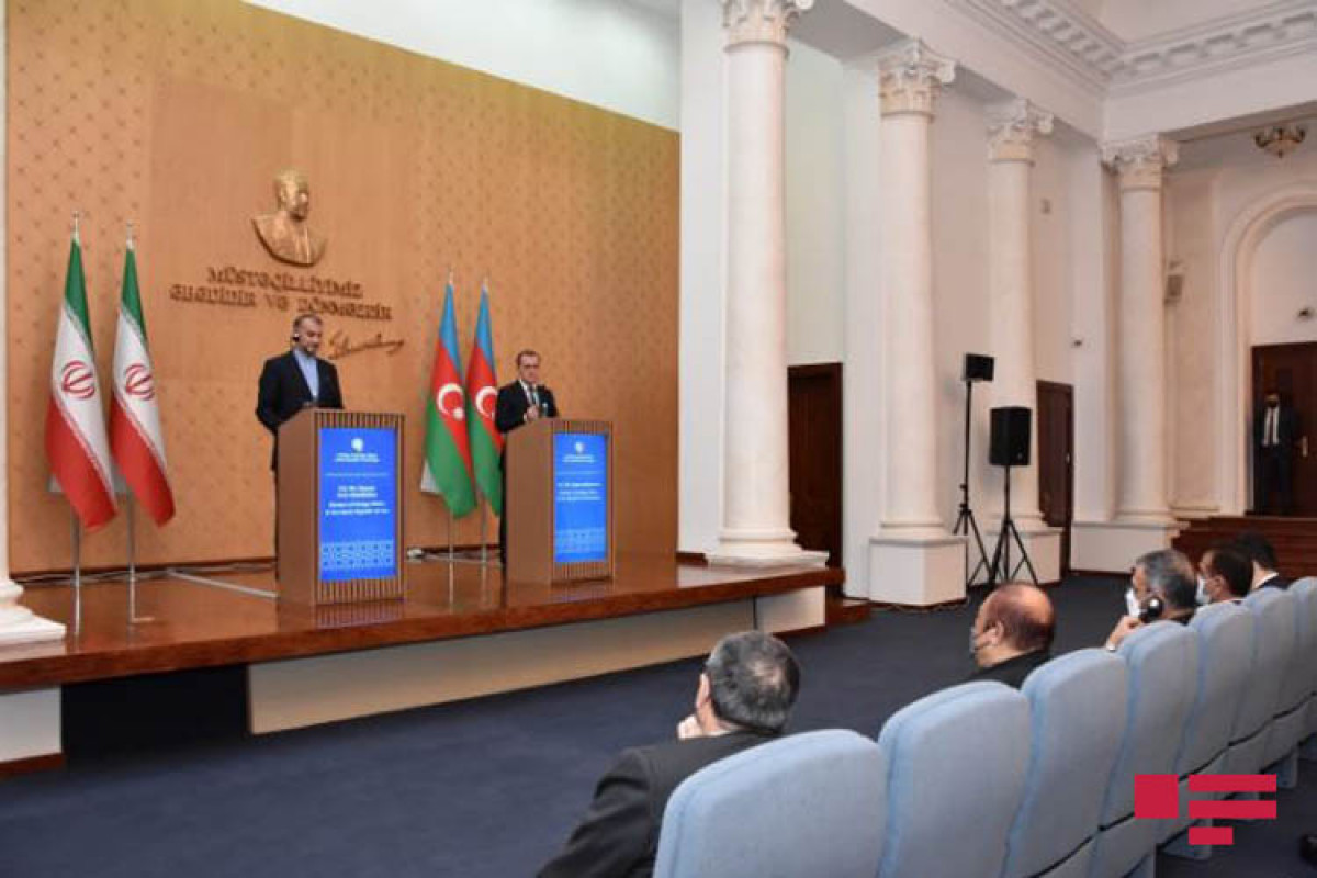 Azerbaijan's Minister of Foreign Affairs Jeyhun Bayramov and Iranian counterpart Hussein Amir Abdullahian
