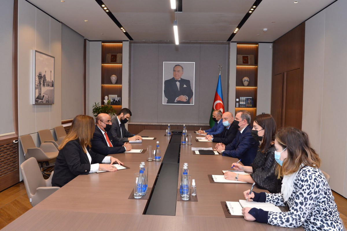 Azerbaijani FM met with ambassador of Kuwait to Azerbaijan