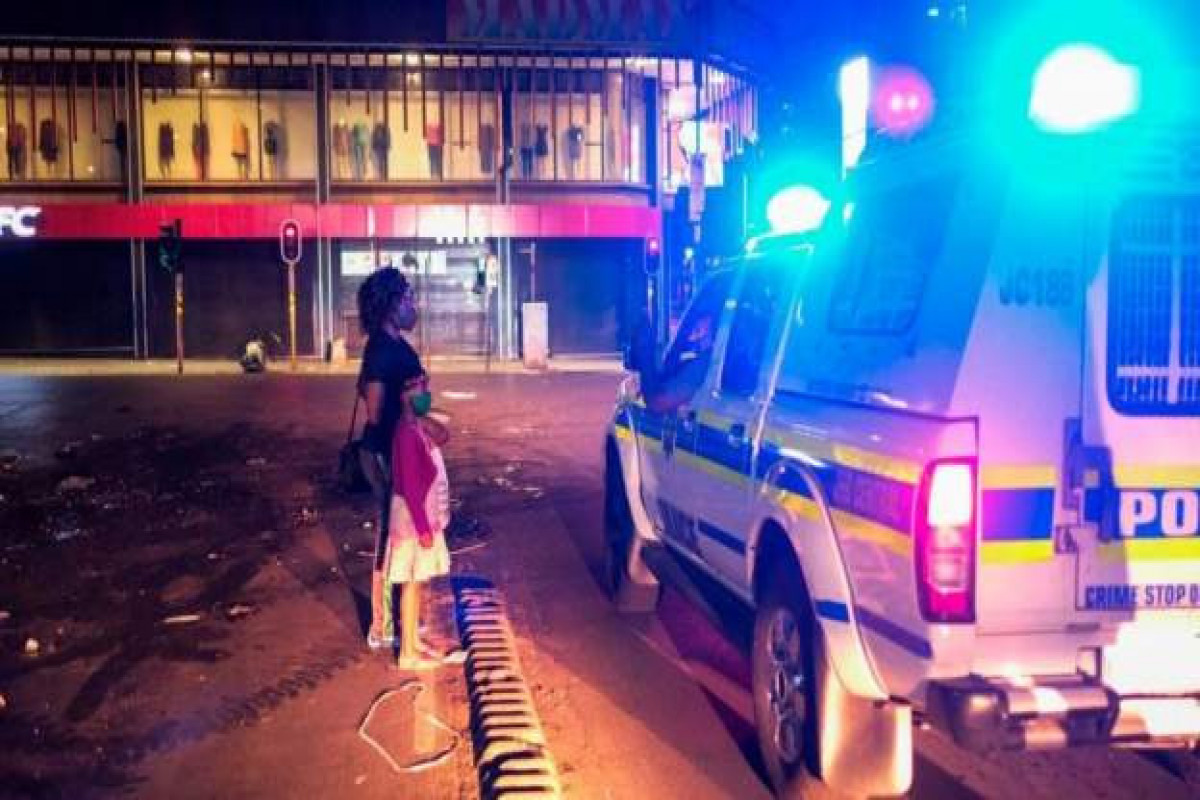 South Africa says Omicron wave may have peaked