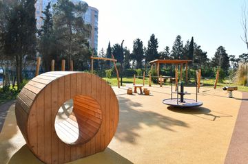 President Ilham Aliyev and Mehriban Aliyeva attend opening of newly laid forest park in Yasamal district