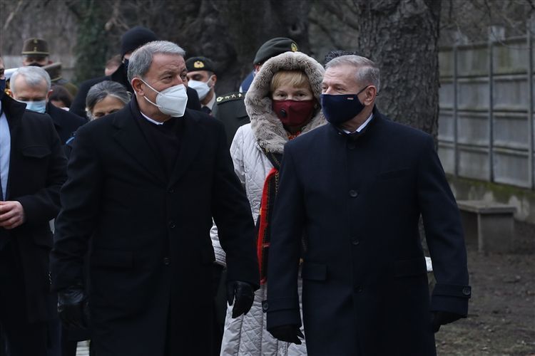 Hulusi Akar pays visit to Hungary after Germany