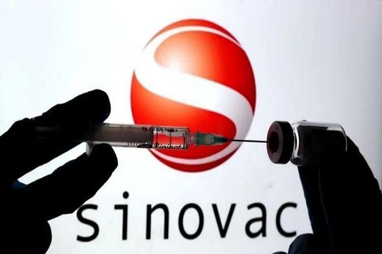 Leading research journal writes about CoronaVac: "It is completely safe"