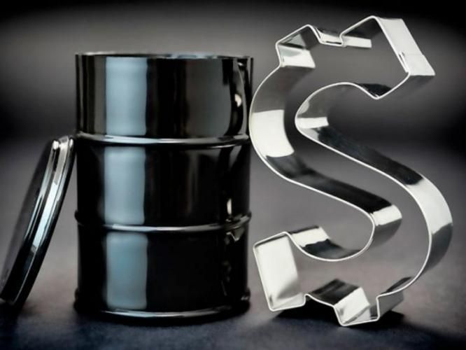 Azerbaijani oil price slightly decreases