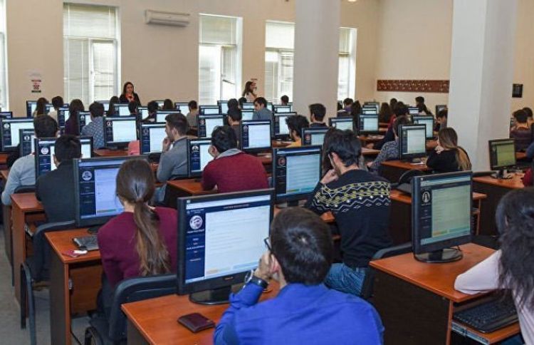 Traditional education in specialties that require practical training in universities and colleges resume